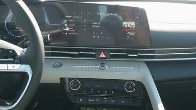 2025 Hyundai ELANTRA Limited IVT