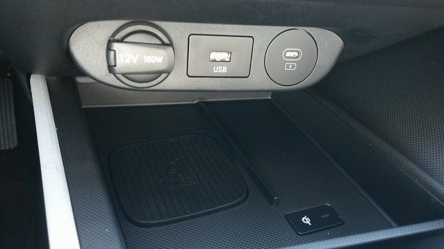 2025 Hyundai ELANTRA Limited IVT