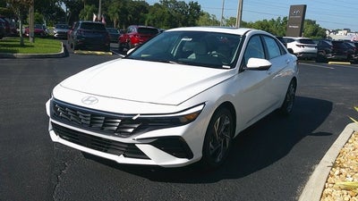 2025 Hyundai ELANTRA Limited IVT