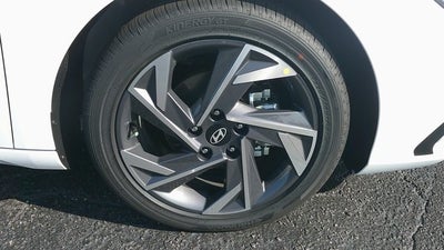 2025 Hyundai ELANTRA Limited IVT