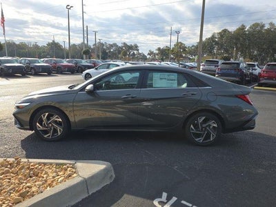 2026 Hyundai ELANTRA Limited IVT