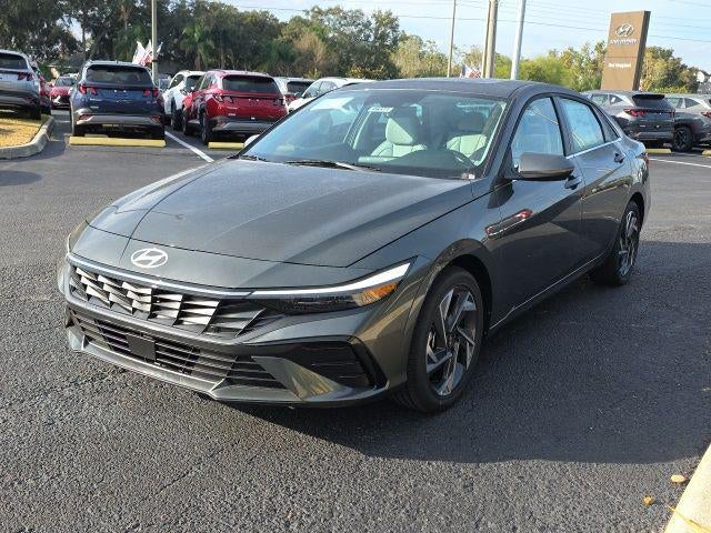 2026 Hyundai ELANTRA Limited IVT