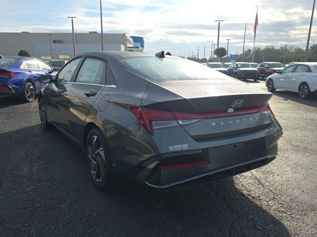 2026 Hyundai ELANTRA Limited IVT