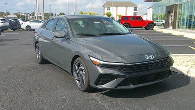 2026 Hyundai ELANTRA Limited IVT