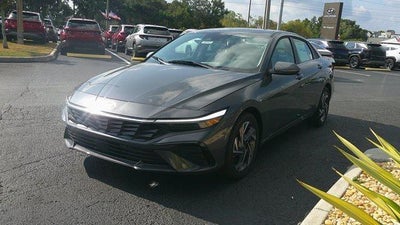 2026 Hyundai ELANTRA Limited IVT