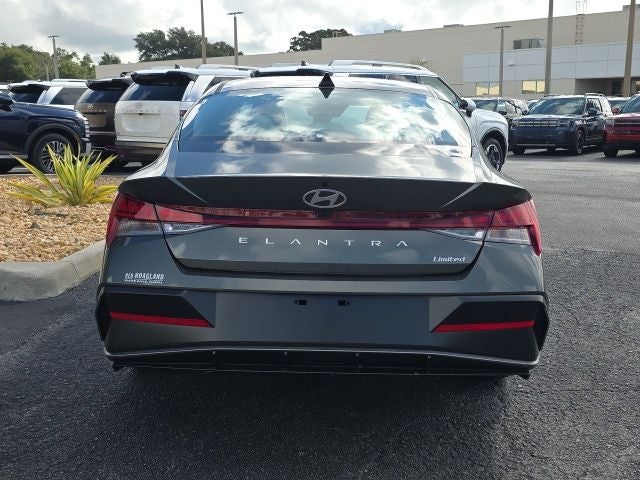 2026 Hyundai ELANTRA Limited