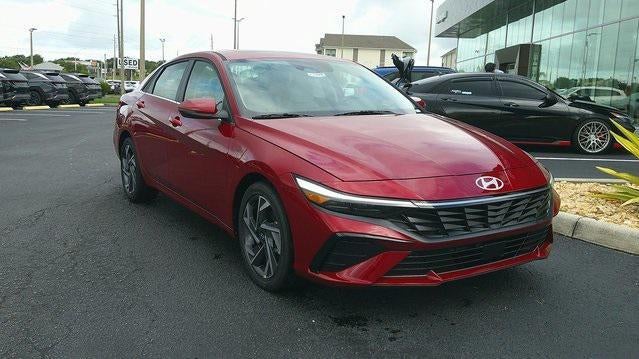 2025 Hyundai ELANTRA Limited IVT