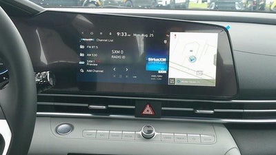 2025 Hyundai ELANTRA Limited IVT