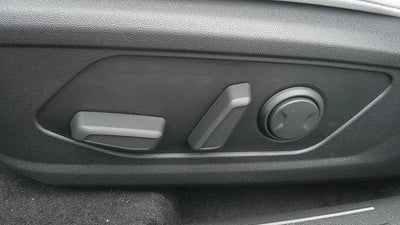 2025 Hyundai ELANTRA Limited IVT