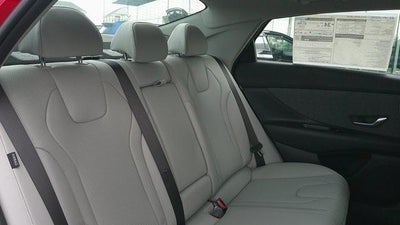 2025 Hyundai ELANTRA Limited IVT