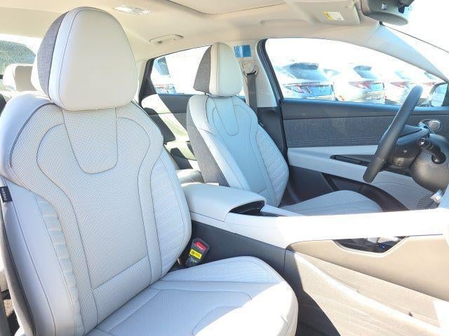 2026 Hyundai ELANTRA Limited IVT