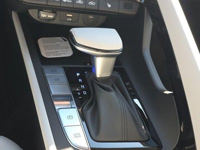 2026 Hyundai ELANTRA Limited IVT