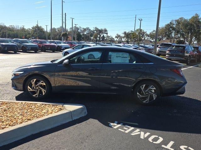 2026 Hyundai ELANTRA Limited IVT