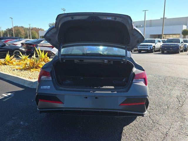 2026 Hyundai ELANTRA Limited IVT