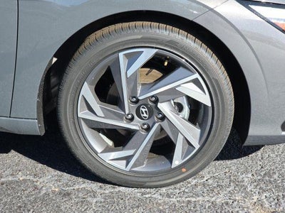 2026 Hyundai ELANTRA Limited IVT