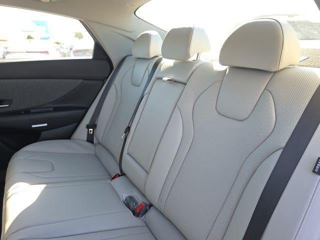 2026 Hyundai ELANTRA Limited IVT