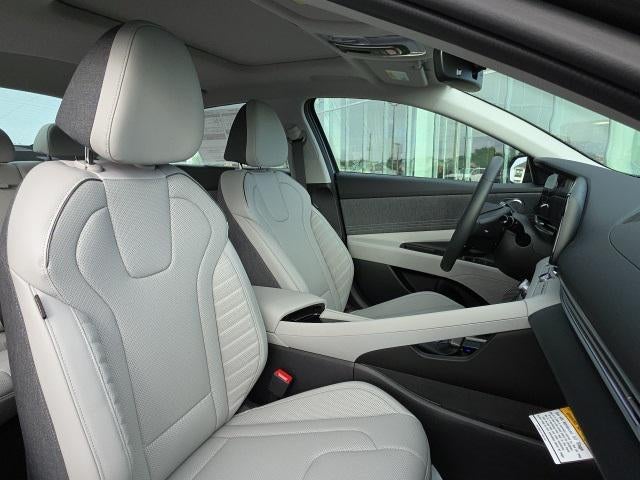 2026 Hyundai ELANTRA Limited IVT