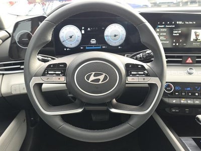 2026 Hyundai ELANTRA Limited IVT