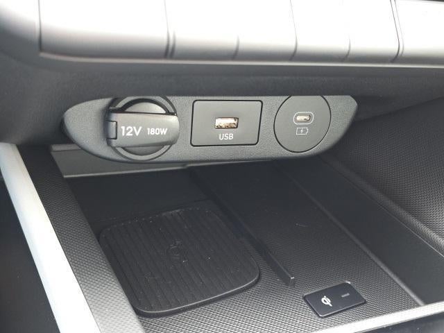 2026 Hyundai ELANTRA Limited IVT