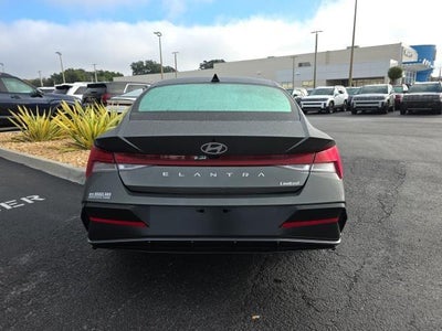 2026 Hyundai ELANTRA Limited IVT