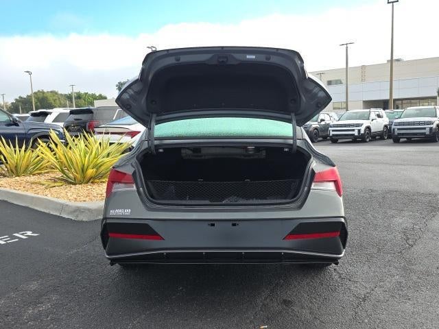 2026 Hyundai ELANTRA Limited IVT