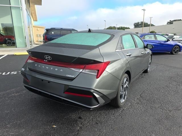 2026 Hyundai ELANTRA Limited IVT