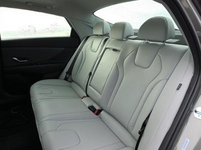 2026 Hyundai ELANTRA Limited IVT