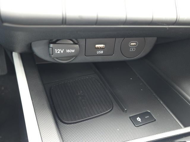 2026 Hyundai ELANTRA Limited IVT