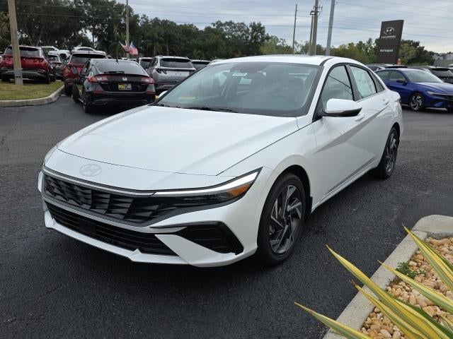 2026 Hyundai ELANTRA Limited IVT