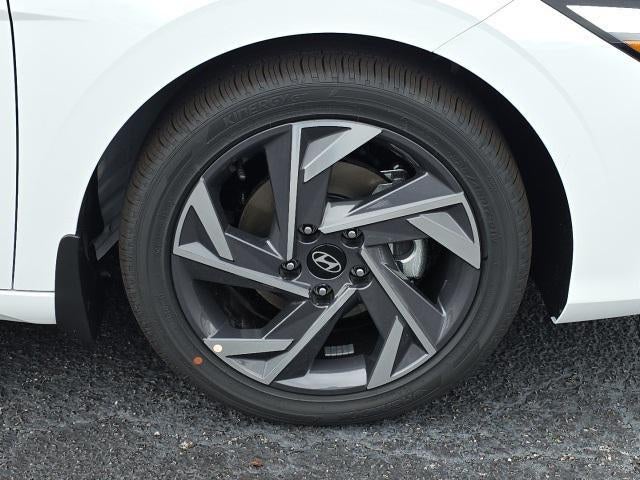 2026 Hyundai ELANTRA Limited IVT