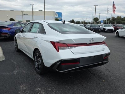 2026 Hyundai ELANTRA Limited IVT