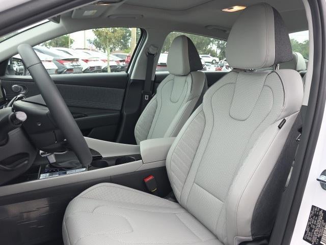 2026 Hyundai ELANTRA Limited IVT