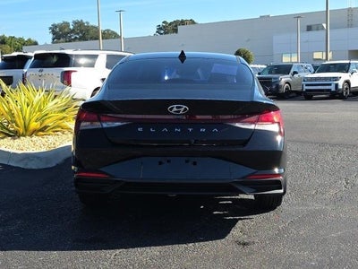 2023 Hyundai ELANTRA SEL
