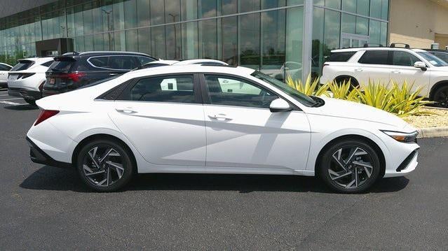 2025 Hyundai ELANTRA SEL Convenience IVT