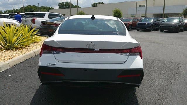 2025 Hyundai ELANTRA SEL Convenience IVT