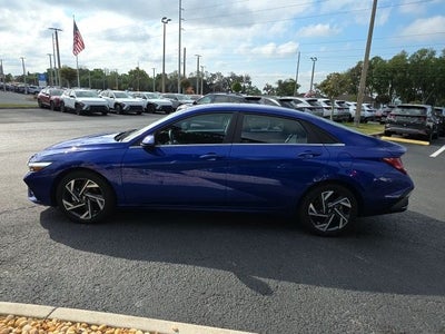 2024 Hyundai ELANTRA SEL