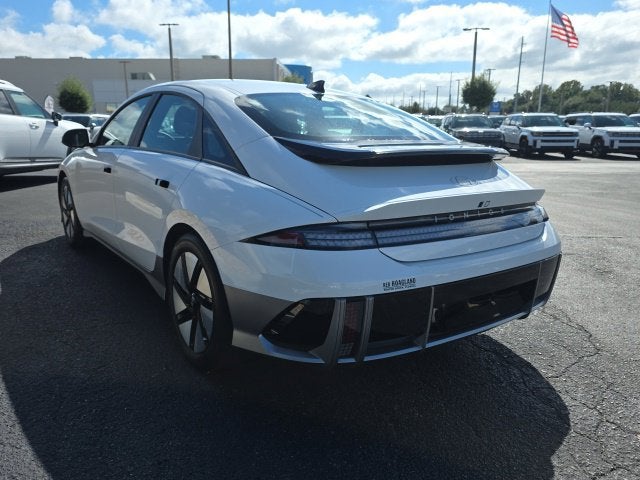 2024 Hyundai IONIQ 6 SE