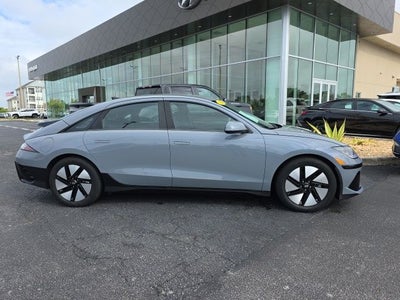 2024 Hyundai IONIQ 6 SE