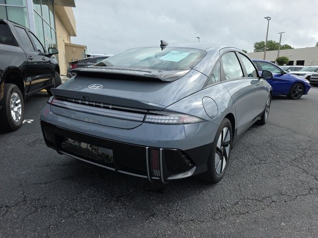 2024 Hyundai IONIQ 6 SE