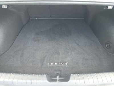 2024 Hyundai IONIQ 6 SE