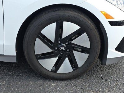 2024 Hyundai IONIQ 6 SE