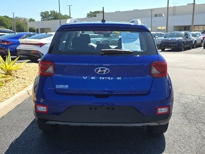 2025 Hyundai VENUE SEL