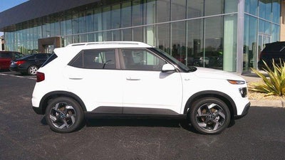 2026 Hyundai VENUE SEL FWD
