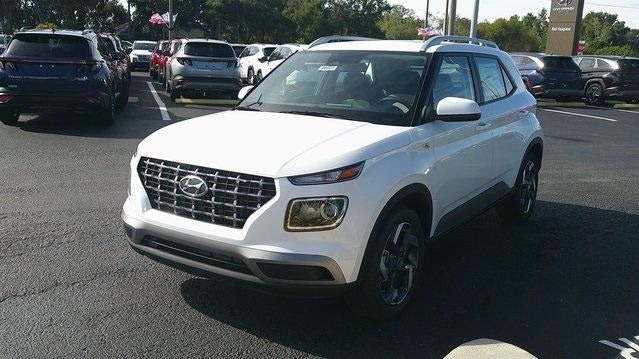 2026 Hyundai VENUE SEL FWD