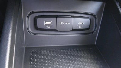 2025 Hyundai VENUE SEL IVT