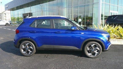 2025 Hyundai VENUE SEL IVT