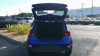 2025 Hyundai VENUE SEL IVT