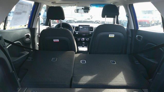 2025 Hyundai VENUE SEL IVT