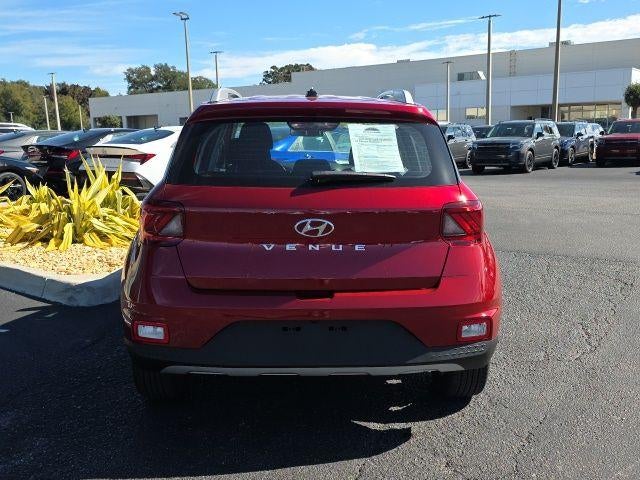 2025 Hyundai VENUE SEL