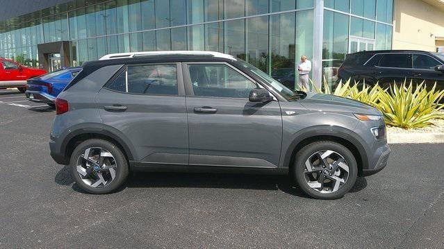 2026 Hyundai VENUE SEL FWD
